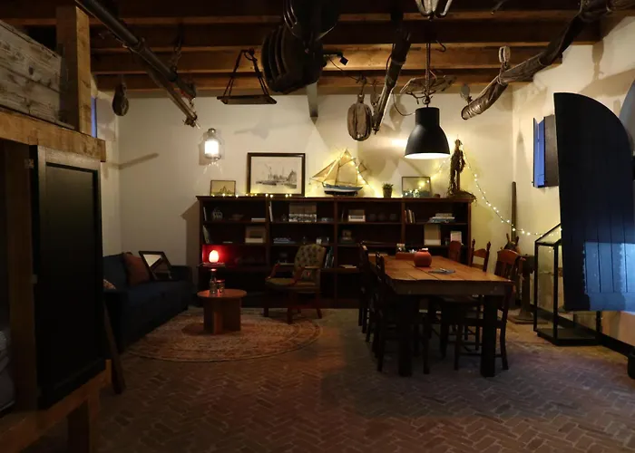 Pekelpakhuis Menheerse Werf * Middelharnis